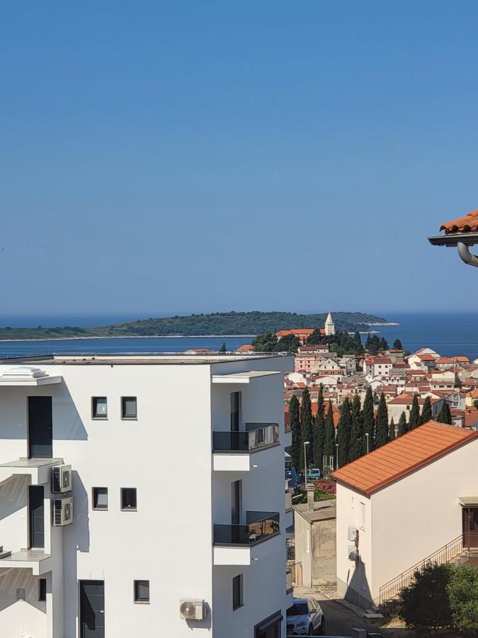 Apartmaniinprimosten Exterior photo